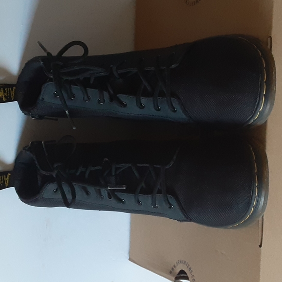 DR MARTENS  boots   size  7 - Picture 4 of 5